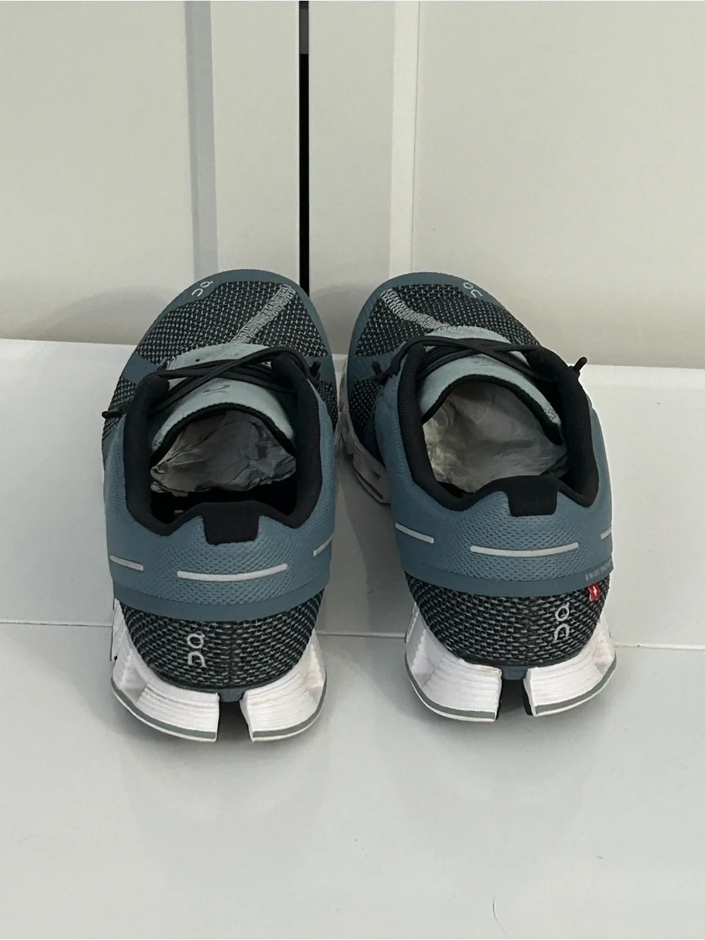On Cloud Women's Running Shoes Size 7.5 US Tide Magnet Athletic Sneakers w/ Box